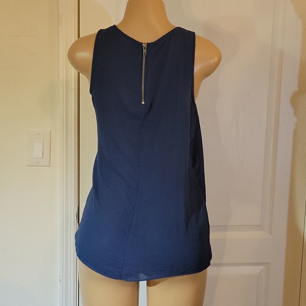 A.N.A NEW APPROACH SLEEVELESS ROUND NECKLINE ZIP CLOSURE TOP - Picture 11 of 15